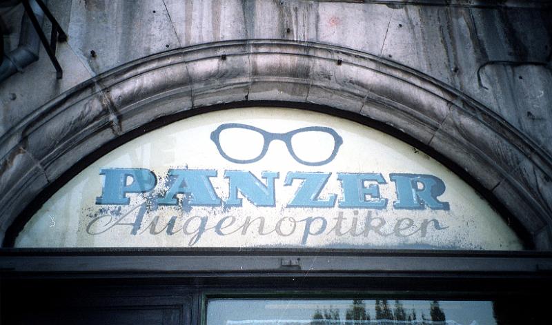 Dresden-Blasewitz, Schillerplatz, 31.7.1995.jpg